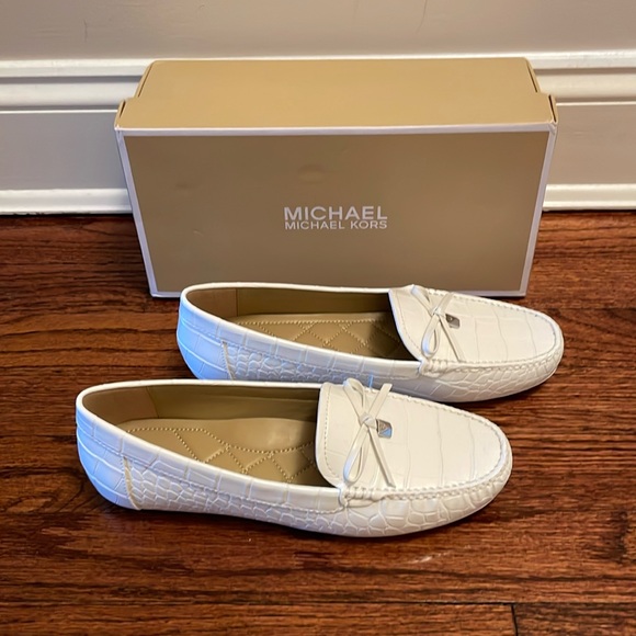 Michael Kors Shoes - Picture 2 of 5